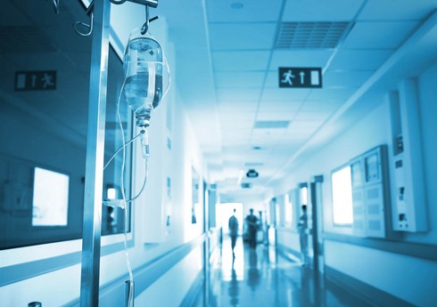 TƏBİB: Инфицированный оспой обезьян пациент выписан домой