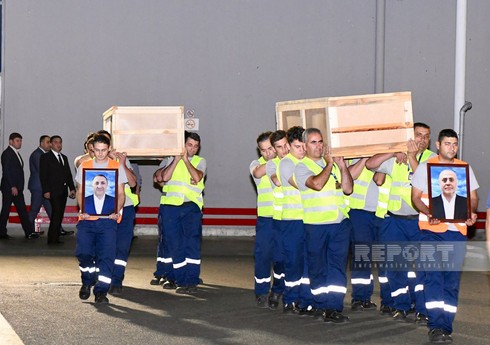 Тела двух азербайджанцев, убитых в Екатеринбурге, переданы родственникам - ВИДЕО