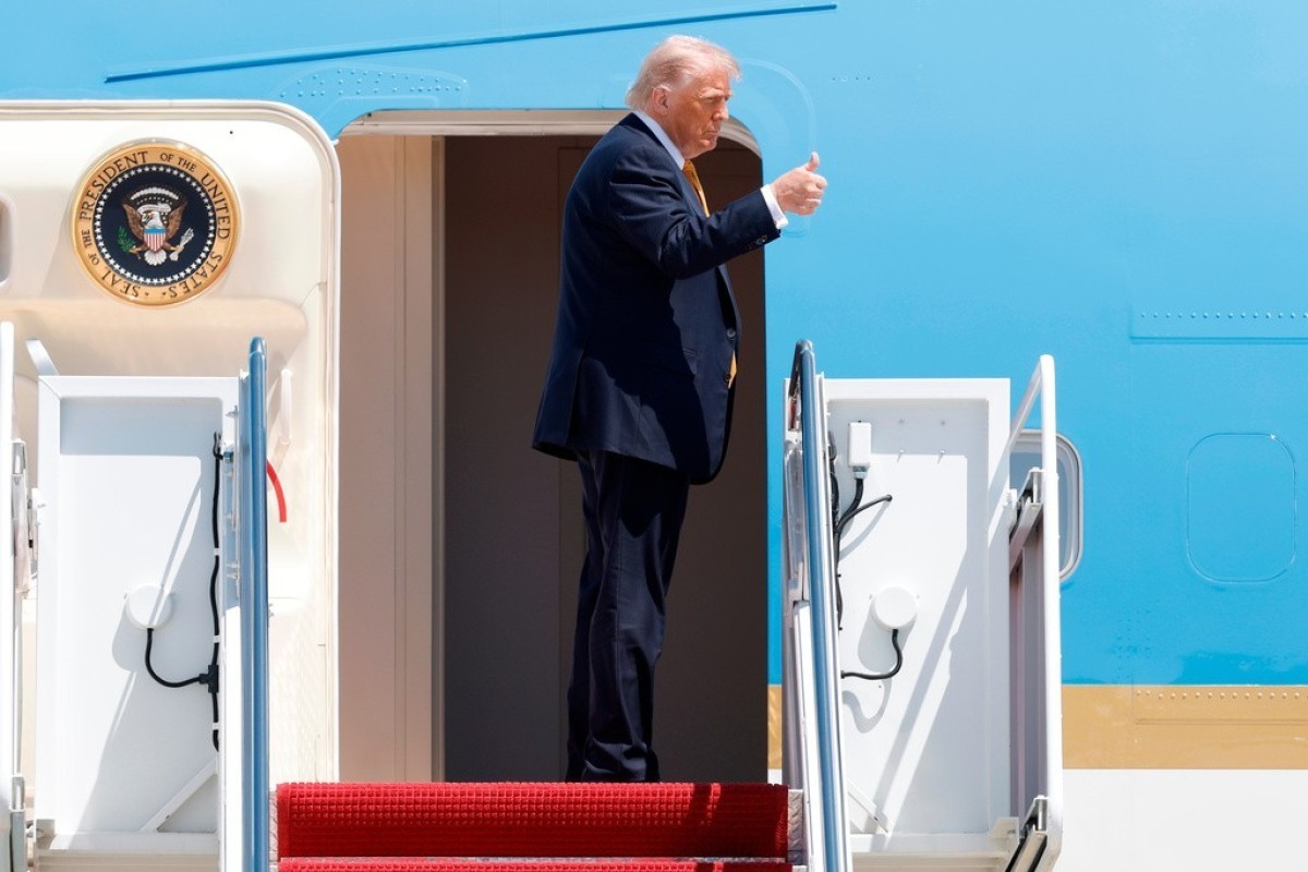 Трамп отправился с визитом в Китай
