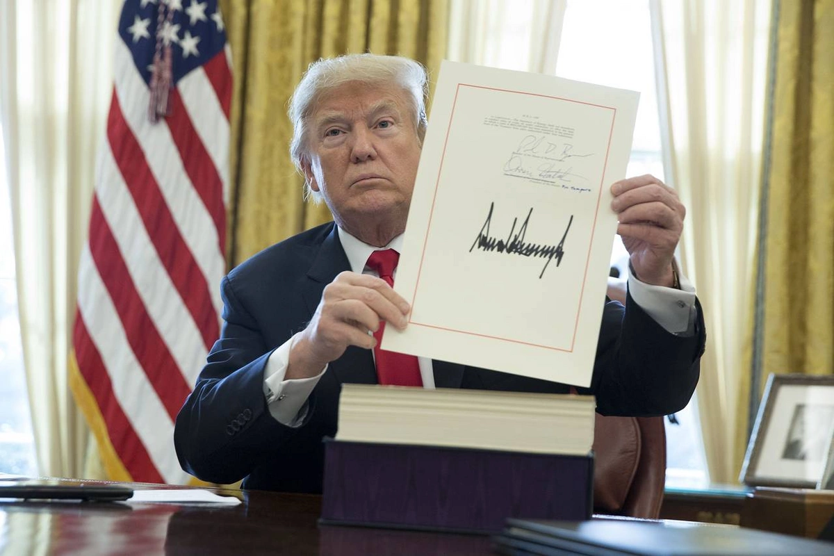 Трамп впервые в истории США введет официальный язык