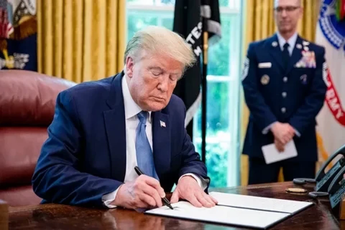 Трамп запретил въезд в США гражданам 12 стран