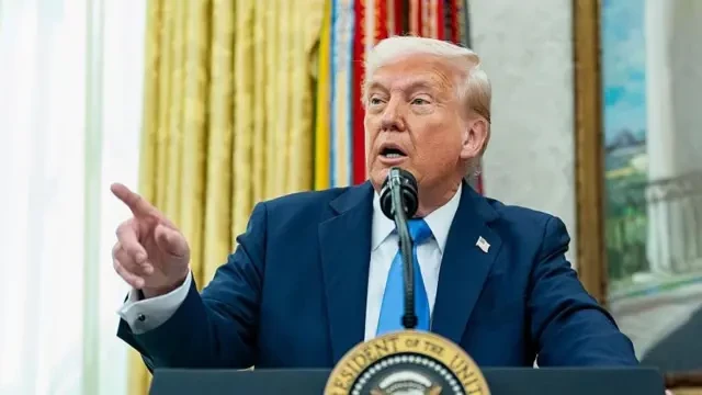 Трамп заявил, что Ирану грозит уничтожение в случае отказа от сделки