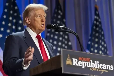 Трамп заявил, что Шейнбаум пообещала бороться с нелегальными мигрантами