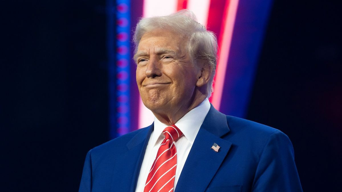 Трамп заявил о большом прогрессе на торговых переговорах США и КНР в Швейцарии