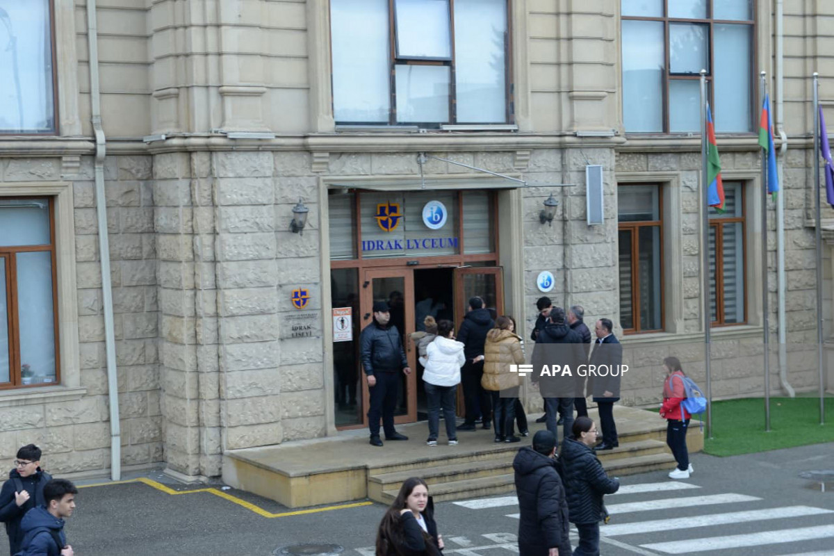 Ученик, стрелявший в учительницу в лицее в Баку, арестован