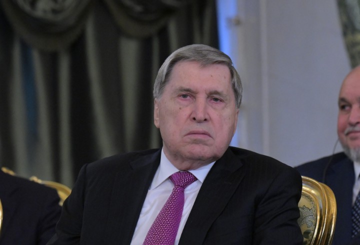 Ушаков: Путин гарантировал Зеленскому безопасность в случае приезда в Москву