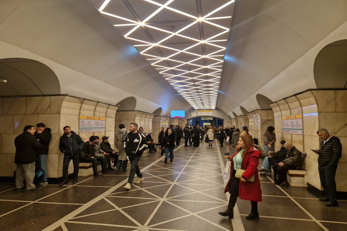 Устранены задержки на Зелёной и Красной линиях Бакметрополитена - ОБНОВЛЕНО-1