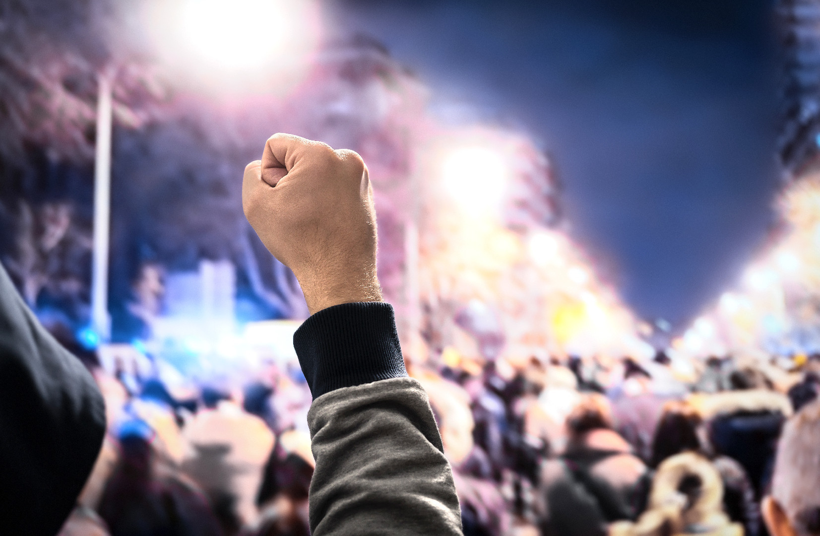 Увольнение министра обороны вызвало массовые протесты в Израиле