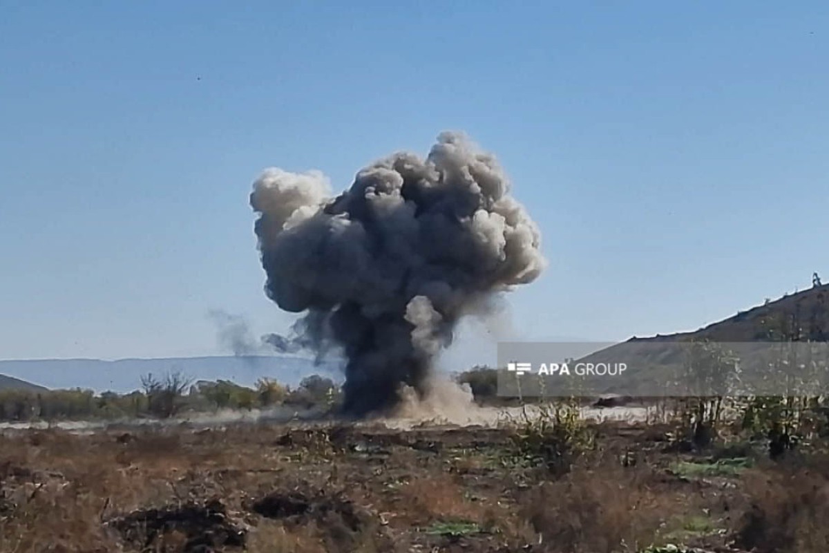 В Агдеринском районе взорвалась мина, пострадали два человека