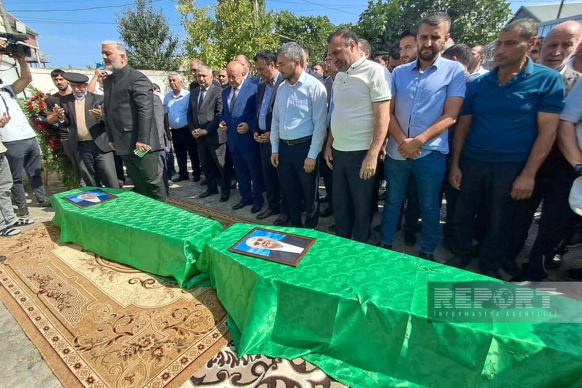 В Агджабеди похоронены братья Сафаровы, жестоко убитые в Екатеринбурге