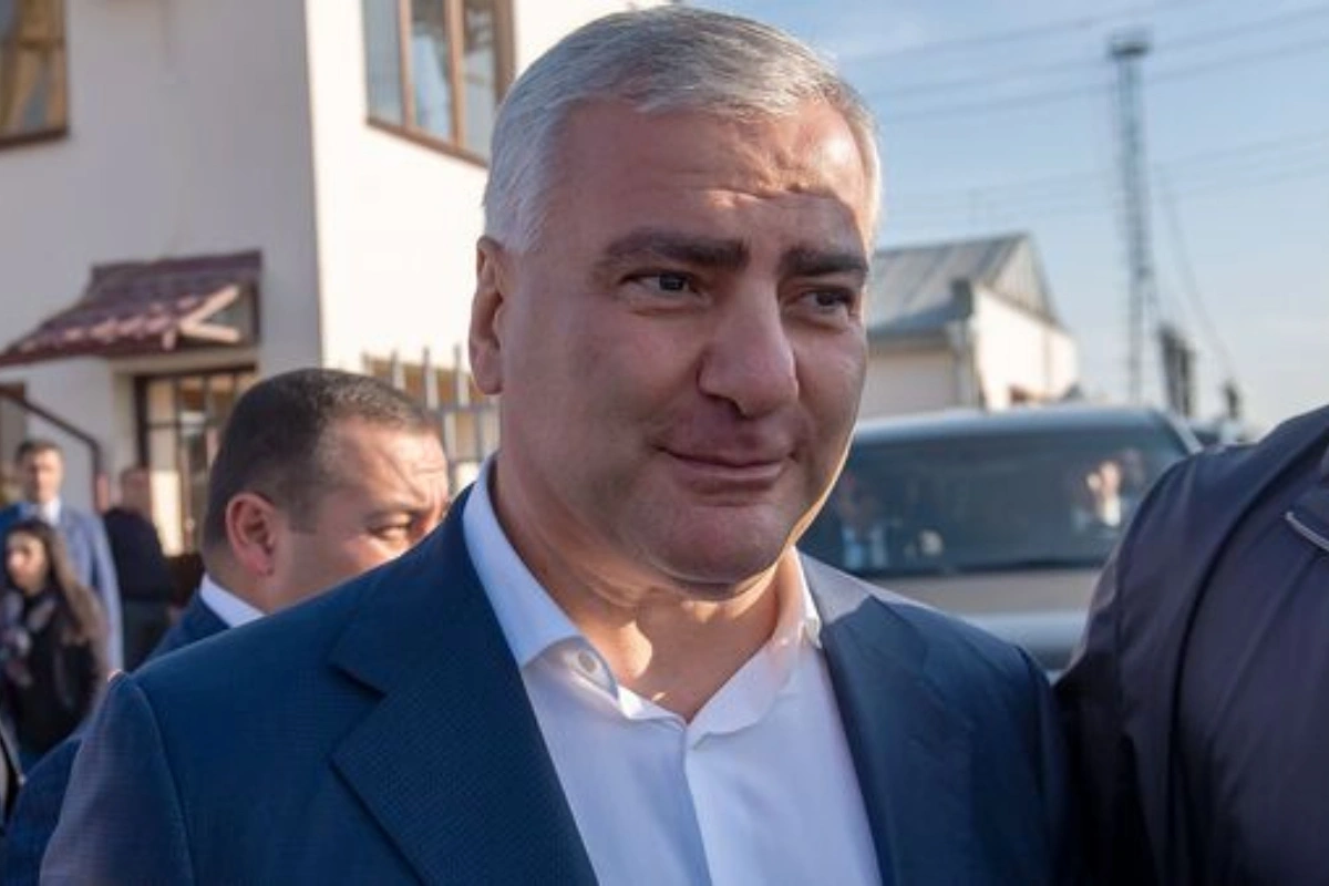 В Армении задержали российского миллиардера Самвела Карапетяна