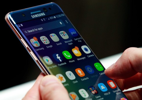 В Азербайджане доля Samsung на рынке мобильных устройств снижается четвертый месяц подряд