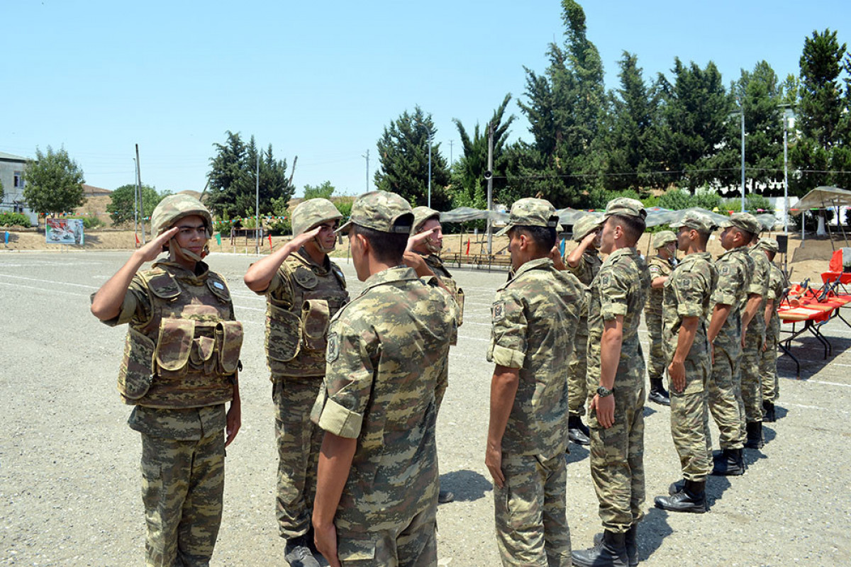 В Азербайджане меняется порядок первичного воинского учета граждан