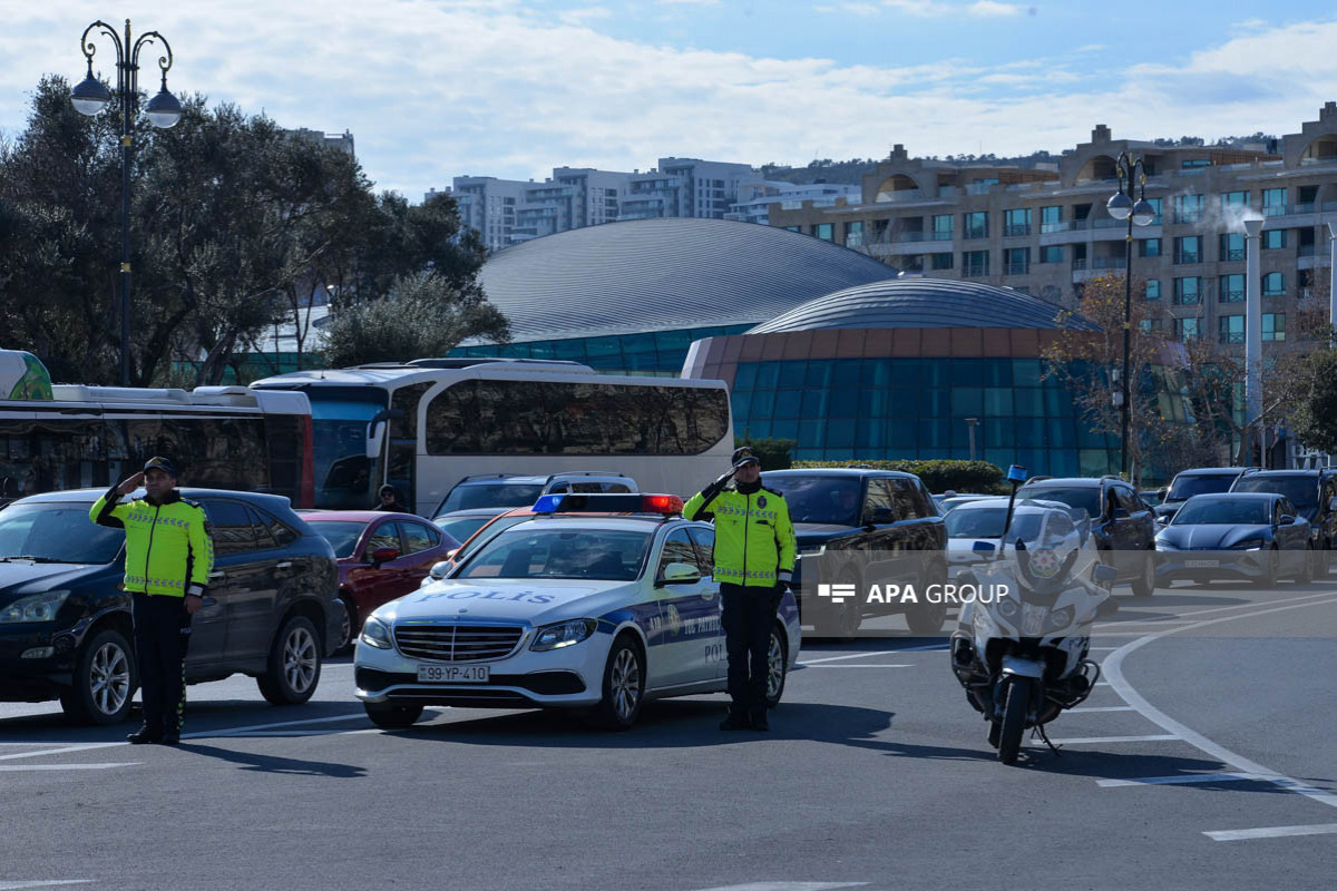В Азербайджане минутой молчания была почтена память шехидов-ВИДЕО-ФОТО