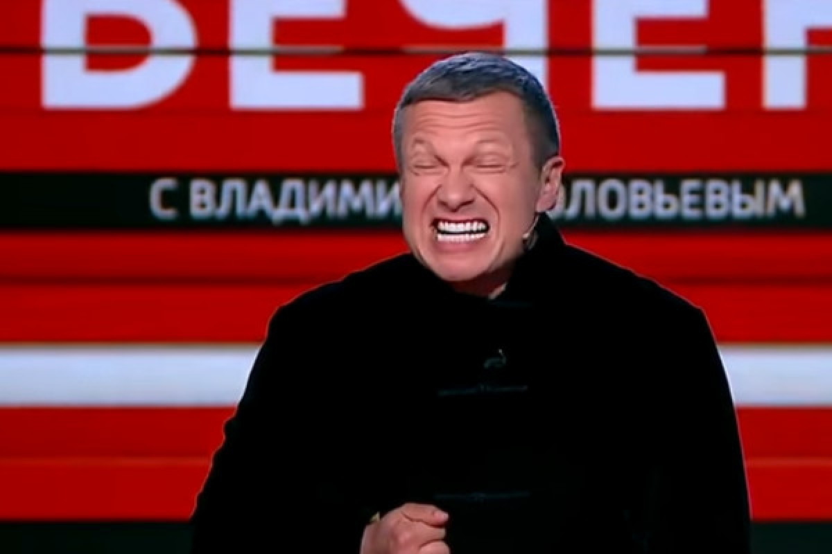 В Азербайджане не транслируется передача Соловьева, а почему не прекращается вещание российских каналов?