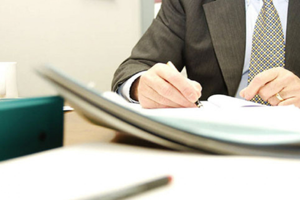 В Азербайджане обнародовано число лиц, сменивших фамилию, имя и отчество в этом году