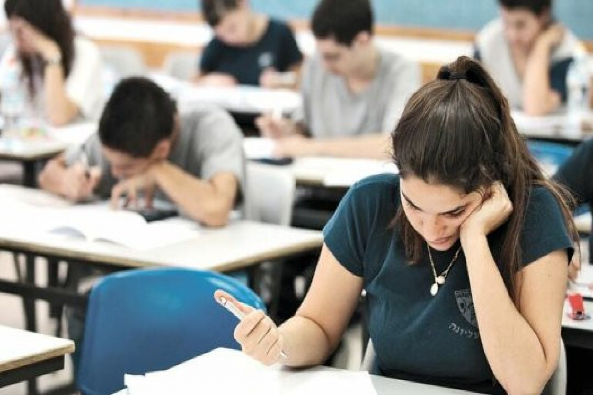 В Азербайджане объявлена регистрация абитуриентов, желающих участвовать в приемных экзаменах