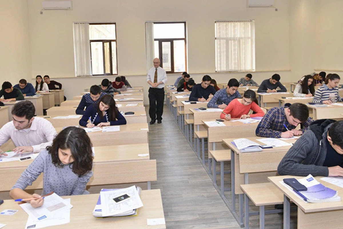 В Азербайджане перенесено начало ряда экзаменов