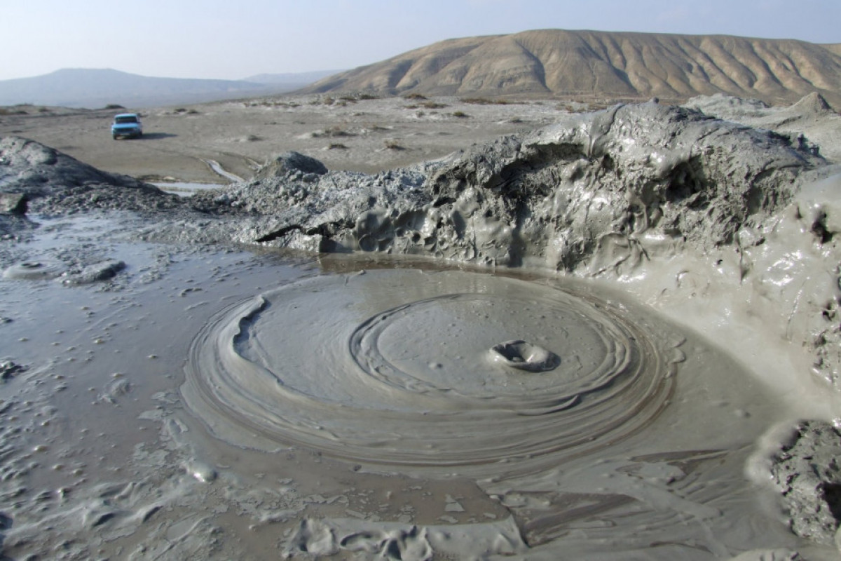 В Азербайджане произошло извержение грязевого вулкана