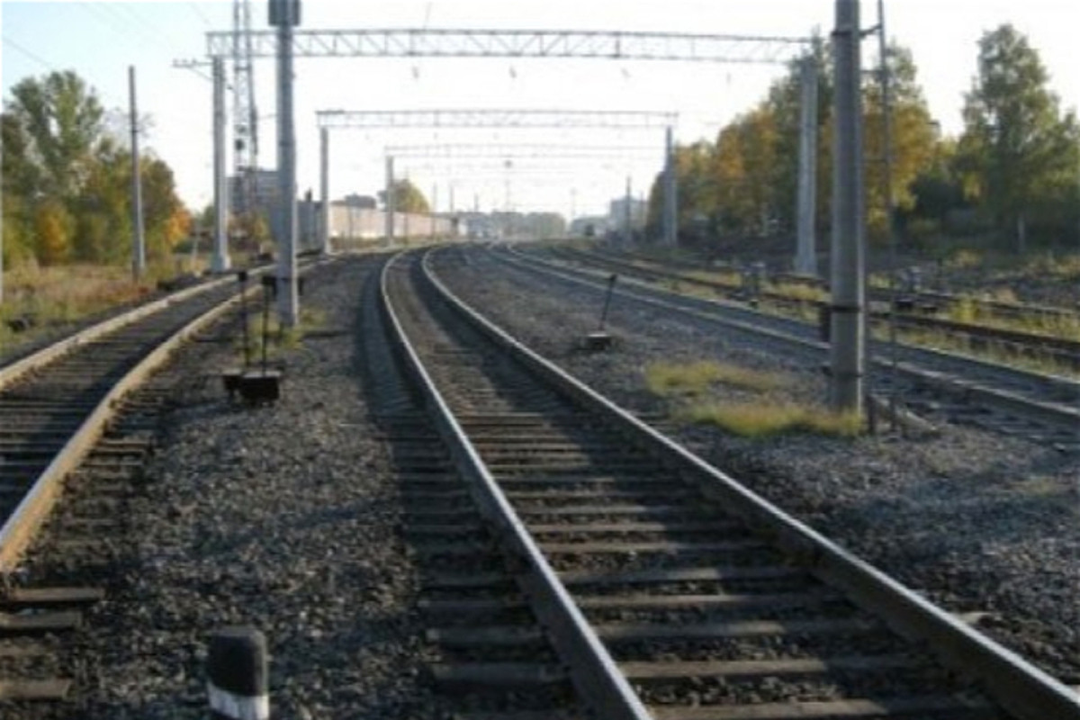 В Азербайджане ужесточаются штрафы в отношении водителей, нарушающих правила проезда через ж/д переезды