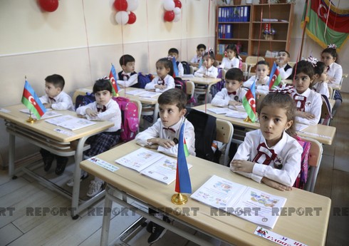 В Азербайджане возобновлен электронный прием в первый класс и подготовительные группы