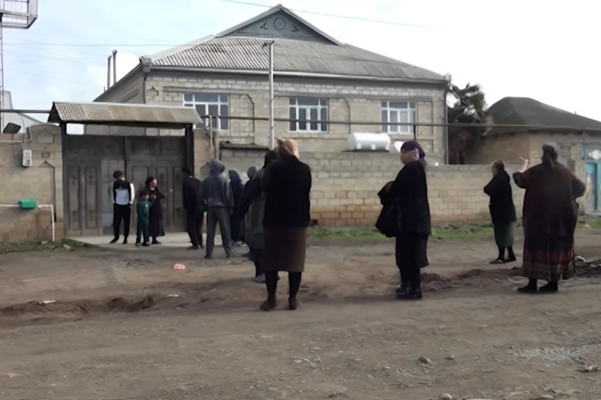 В Азербайджане второй ребенок из одной семьи погиб, упав в тот же канал
