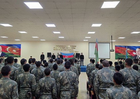 В Азербайджанской армии проведен ряд мероприятий по случаю Дня национального возрождения