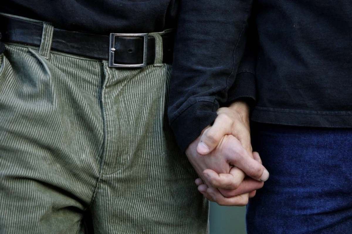 В Баку 19-летний юноша напал на навязчивого поклонника и оказался на скамье подсудимых