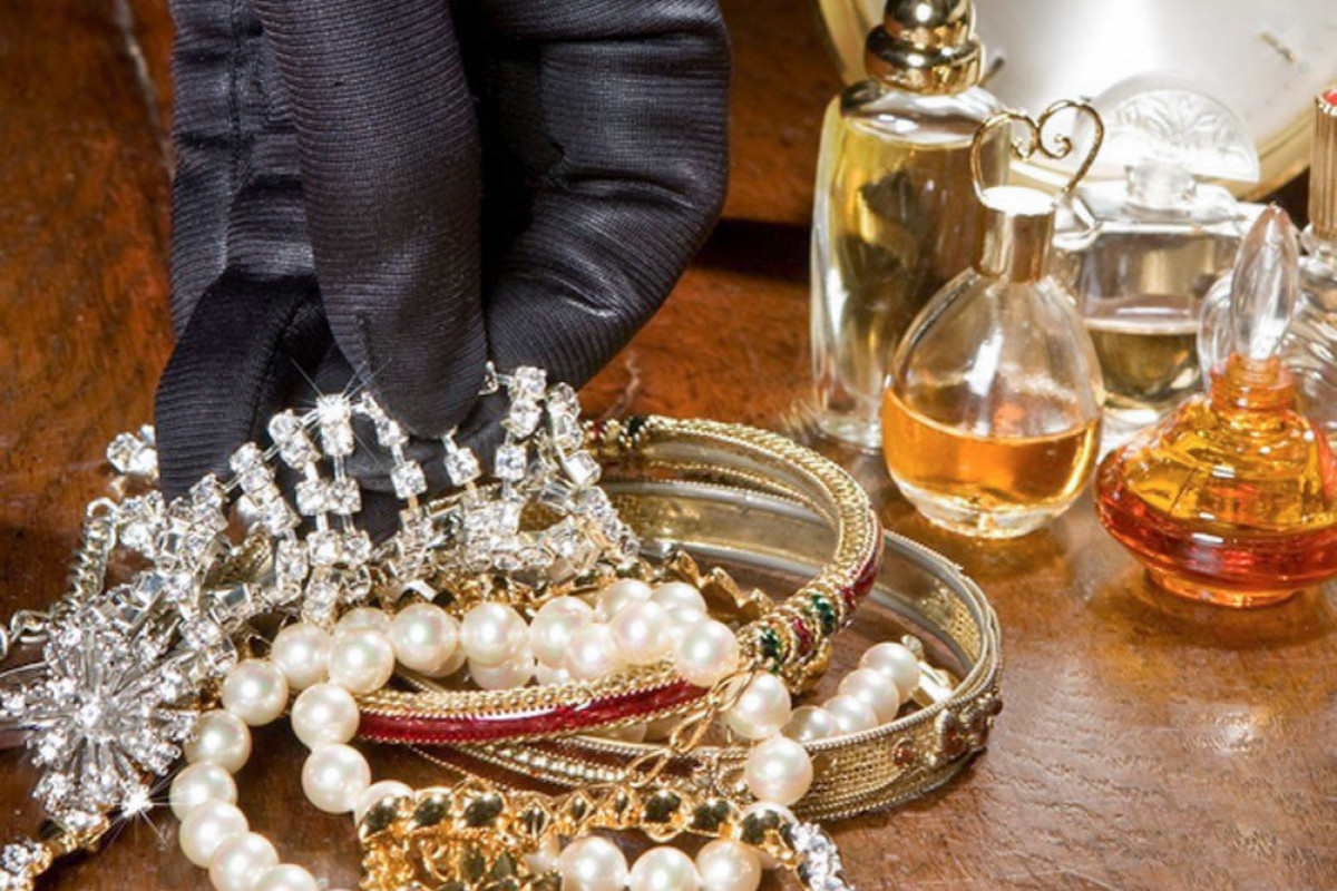 В Баку из квартиры похищены драгоценности на 38 тыс. манатов -ВИДЕО