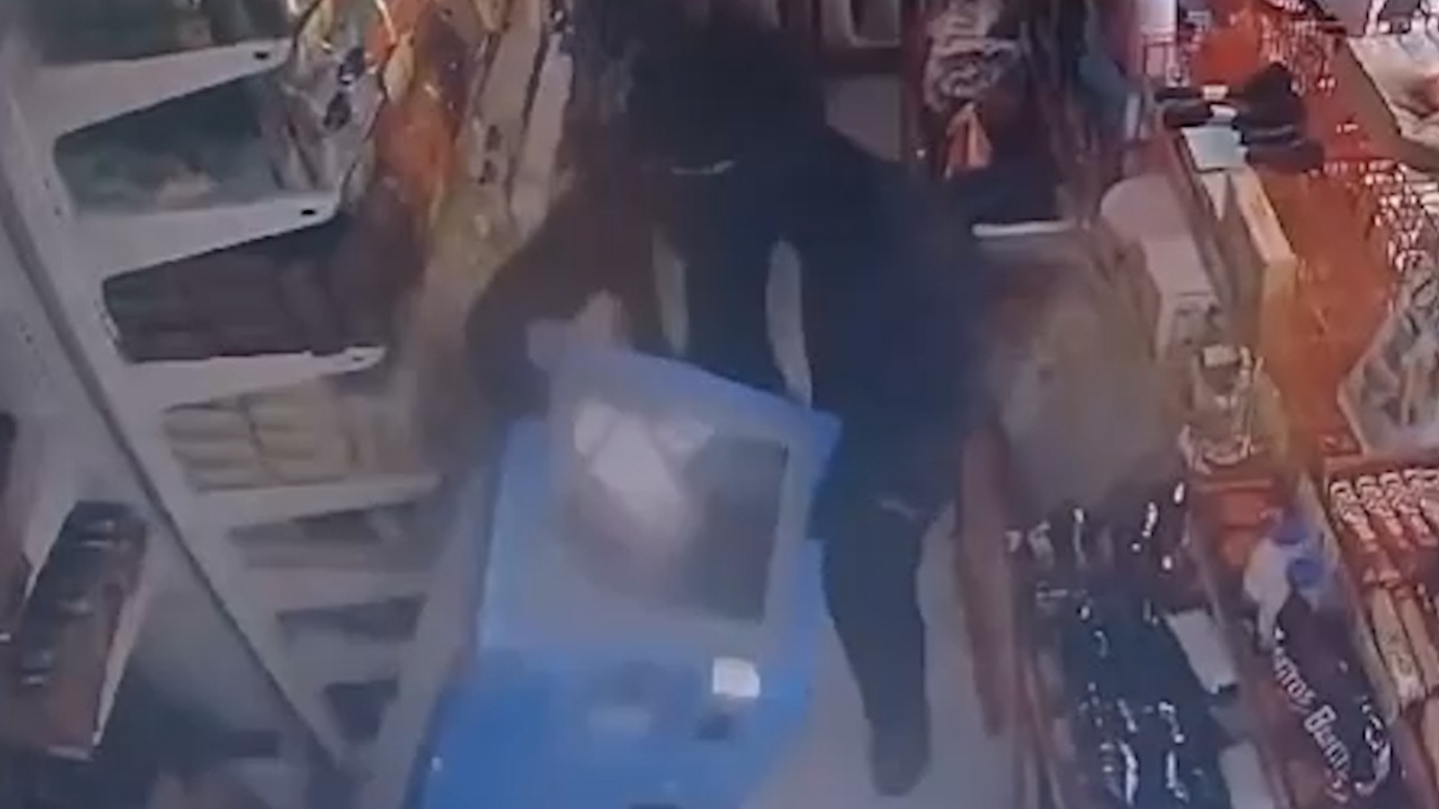 В Баку из маркетов совершены кражи на 50 тыс манатов - ВИДЕО