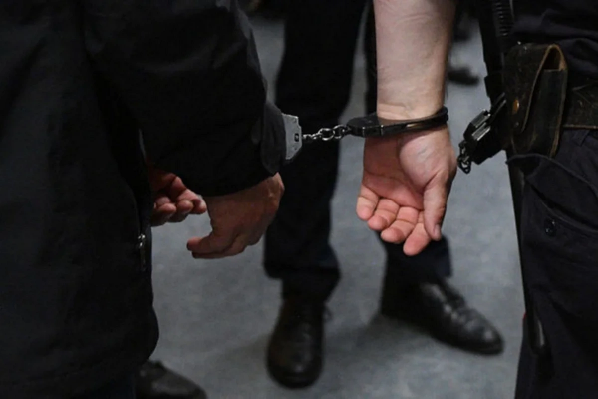 В Баку работник магазина систематически воровал на рабочем месте