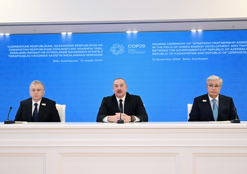 В Баку состоялась трехсторонняя встреча президентов Азербайджана, Казахстана и Узбекистана