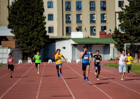В Баку стартовало первенство Азербайджана по легкой атлетике среди подростков