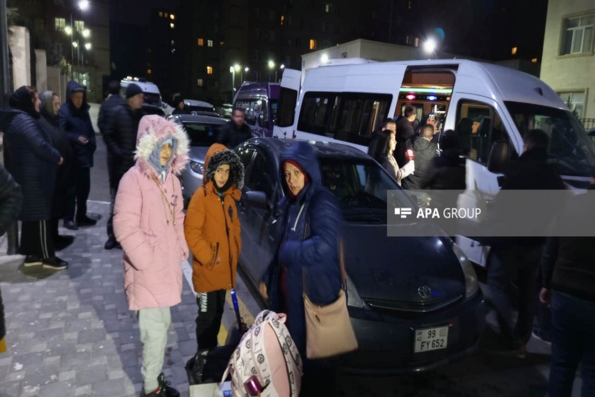 В Джабраил выехала очередная группа переселенцев-ФОТО