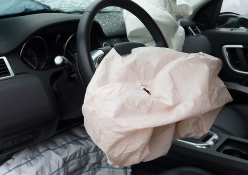 В Физули женщина-водитель получила перелом позвоночника в ДТП