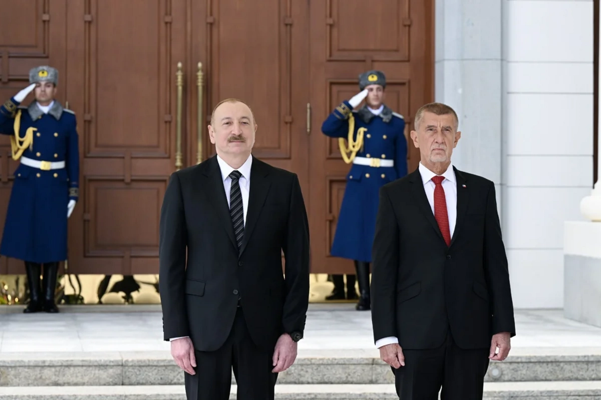 В Габале Президент Ильхам Алиев встретил премьер-министра Чехии Андрея Бабиша