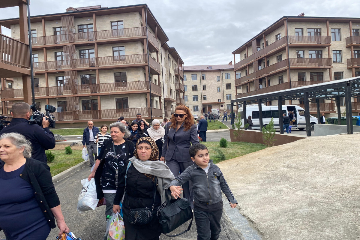В город Джабраил прибыла первая группа переселенцев-ФОТО-ВИДЕО-ОБНОВЛЕНО-1