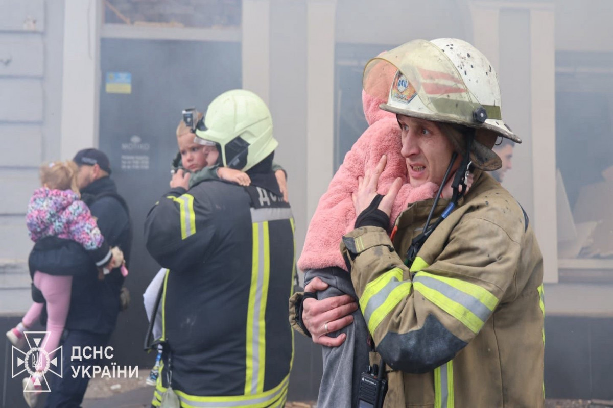 В Харькове детсад подвергся удару дрона, есть погибший и раненые - ОБНОВЛЕНО-ФОТО-ВИДЕО