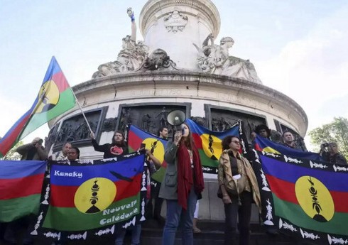 В ходе операции французских сил безопасности в Новой Каледонии был убит мужчина