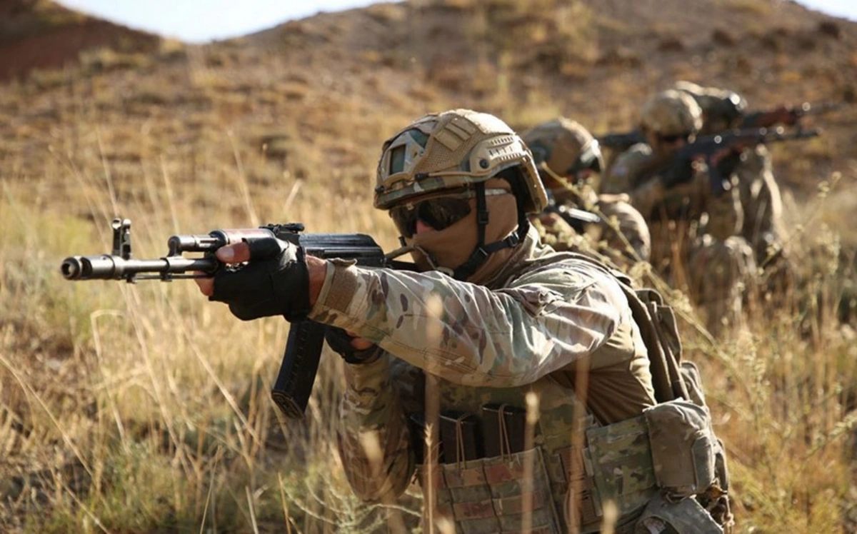 В ходе совместных азербайджано-казахстанских учений были выполнены разведывательные задачи - ФОТО