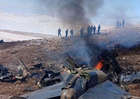 В Иране военный самолет потерпел крушение