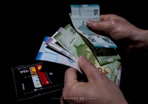 В каком районе Баку работники получают самую высокую зарплату? 