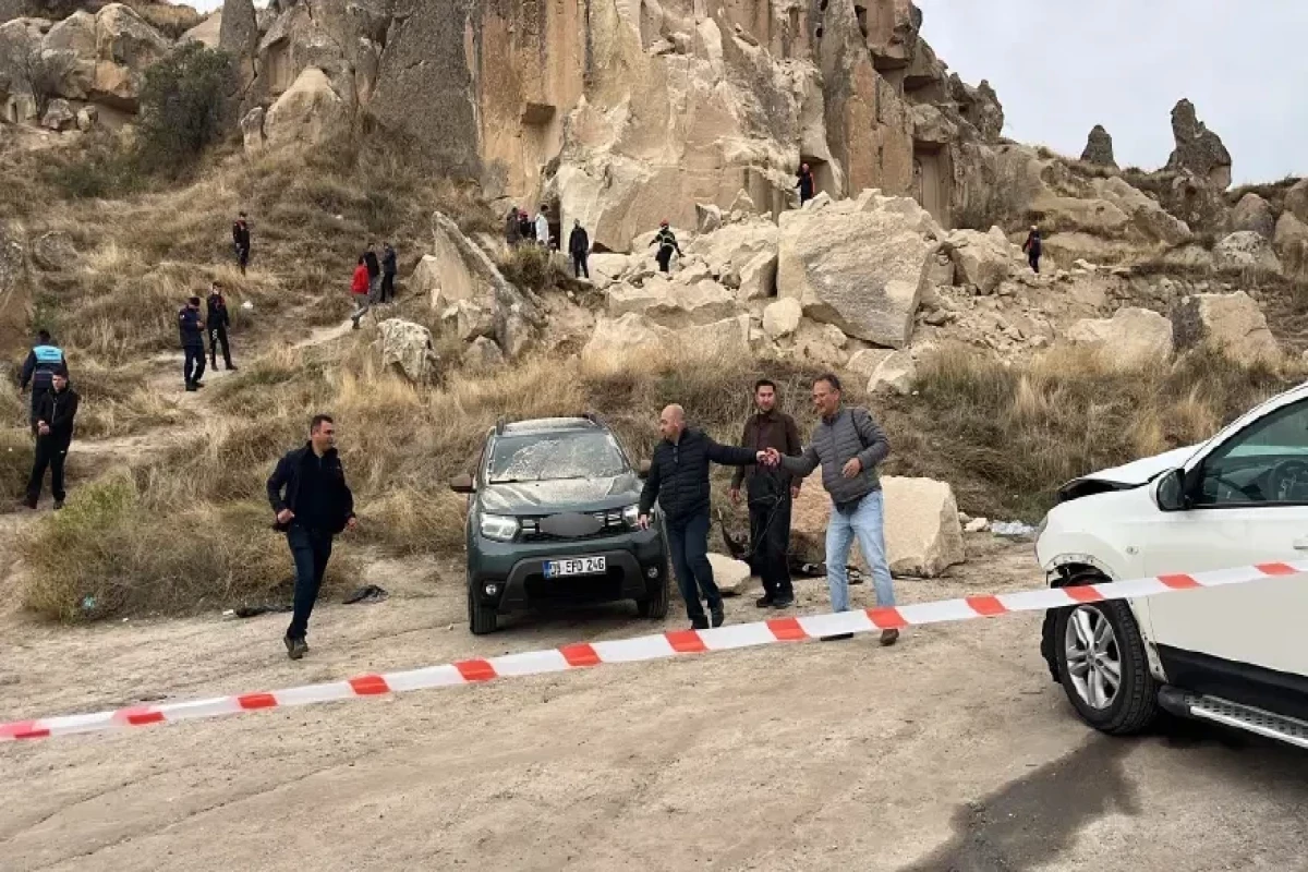 В Каппадокии обрушилась скала «Камины фей», есть погибшие — ВИДЕО
