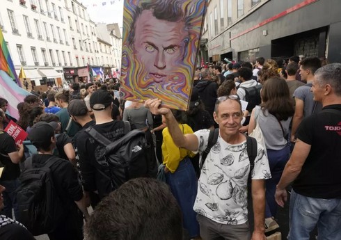 В манифестации против Макрона в Париже приняли участие 26 тыс. человек