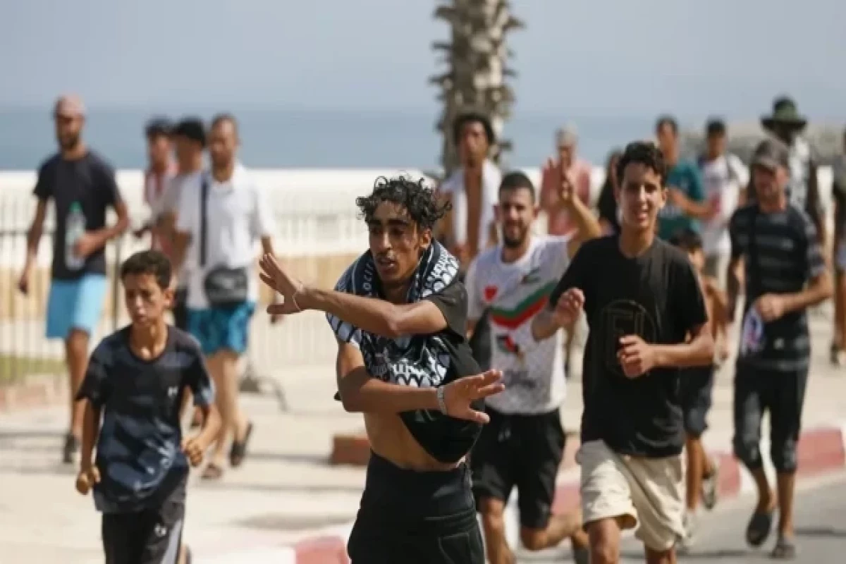 В МВД Марокко назвали число пересекших границу Сеуты нелегалов