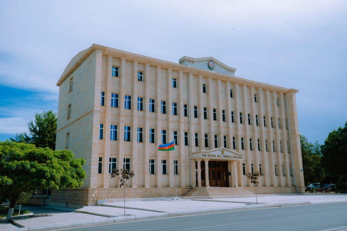 В Нахчыване возбуждено уголовное дело в отношении женщины-надзирателя исправительной колонии