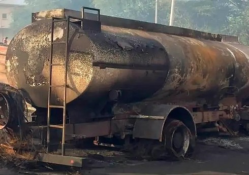 В Нигерии при взрыве бензовоза погибли около 70 человек