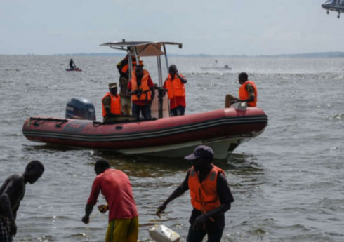 В Нигерии в результате опрокидывания лодки погибли 27 человек