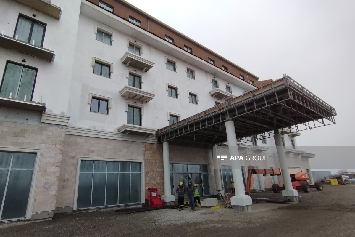 В отеле Hilton Garden Inn в Агдаме будут трудоустроены более 100 человек - ФОТО