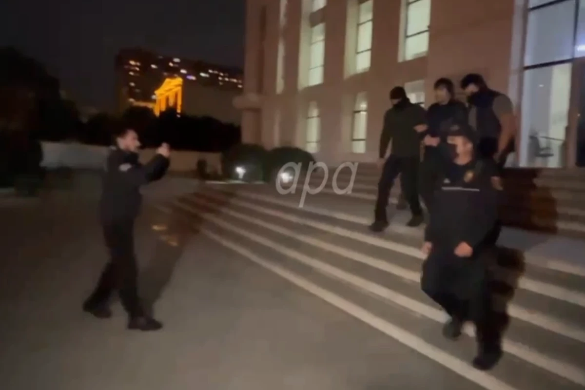 В отношении задержанных СГБ обвиняемых в убийстве «Джейхуна Сабунчинского» избрана мера пресечения в виде ареста  -ОБНОВЛЕНО-1-ВИДЕО